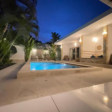Pennylane Villa Семиняк Екстериор снимка