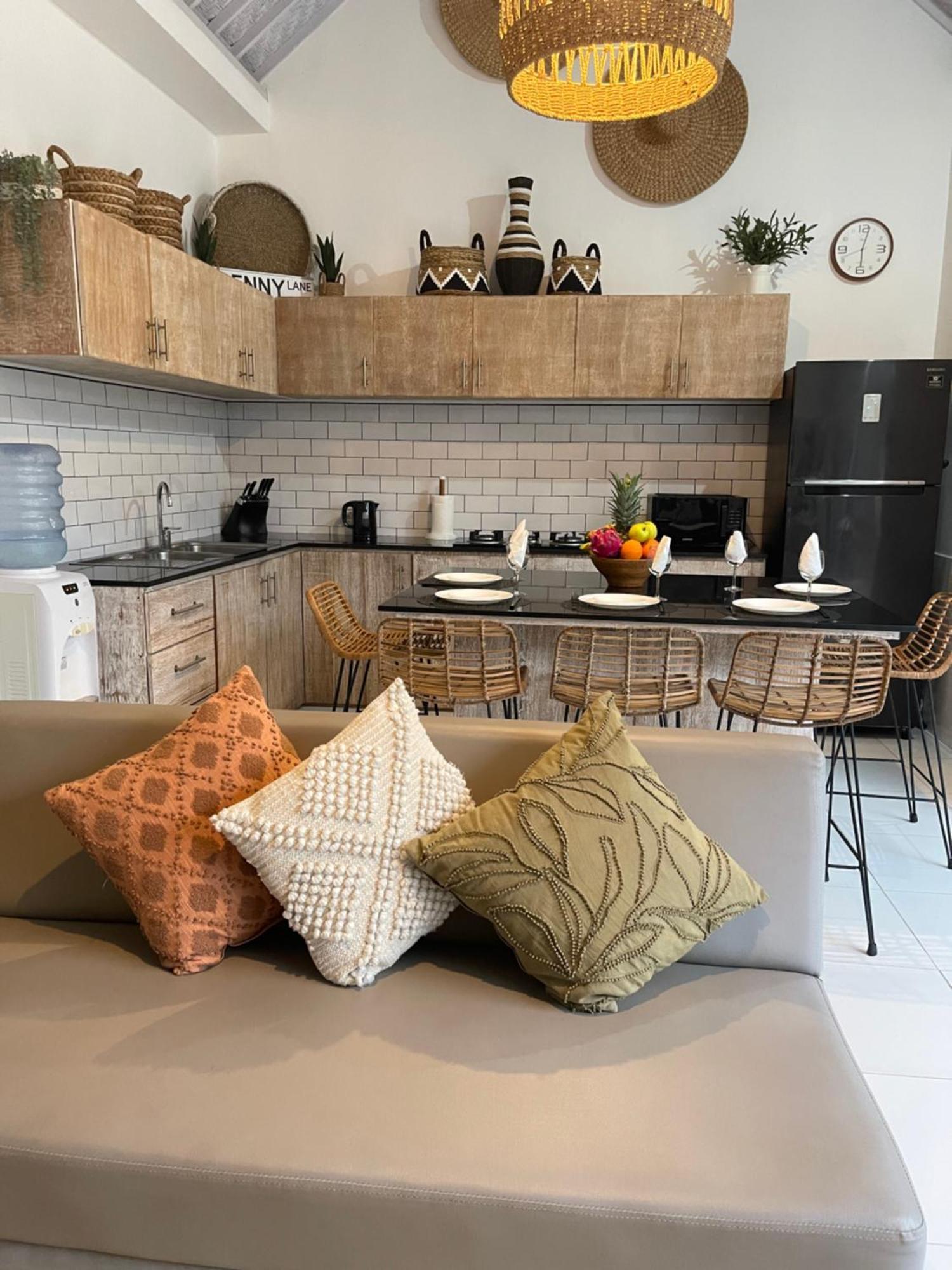 Pennylane Villa Семиняк Екстериор снимка